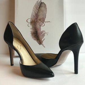 Jessica Simpson Black Pumps